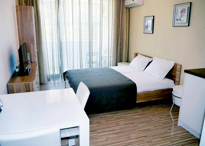 Stamopolu Lux с изглед към морето Primorszko