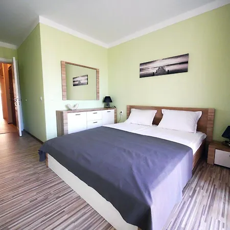 Stamopolu Lux с изглед към морето * 프리모르스코