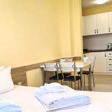 Stamopolu Lux с изглед към морето 호텔 프리모르스코